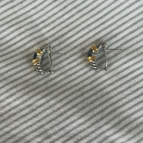 Vintage 2-tone Renaissance Revival Design Pierced Earrings - Picture 3 of 4